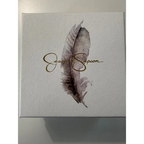 Jessica Simpson Gold Tone Heart Charm Bracelet Sparkle Rhinestone - Picture 4 of 4